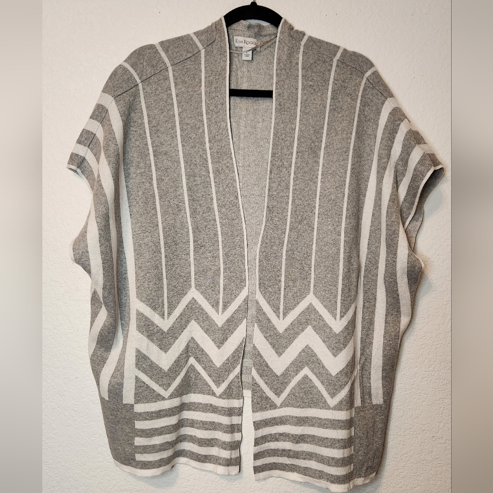 Kim Roger Gray‎ and White Shell Cardigan Wrap, Size L